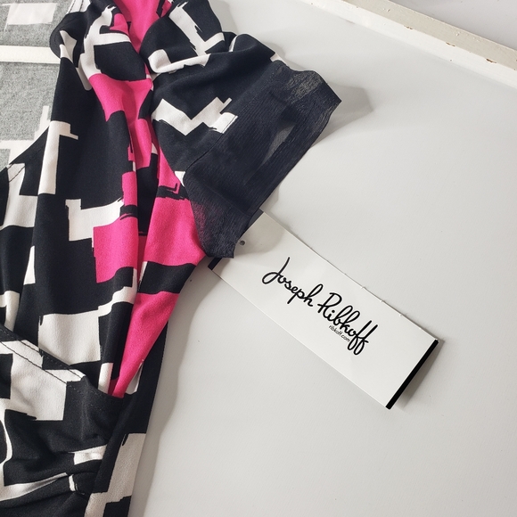 Joseph Ribkoff Faux Wrap Tunic Bold Geometric Rouched QR Code Print Mod Vacation - Picture 5 of 15